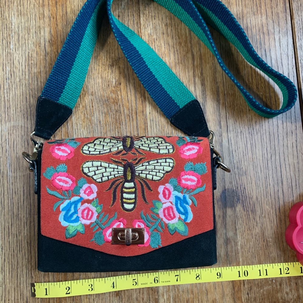 Cute Free People Bee purse